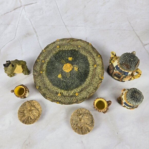 Resin Country Cottage Frog Prince Lily Pad Miniature Tea Set 10 Pieces - Picture 2 of 12